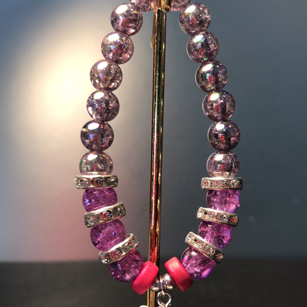 HAND CRAFTED jewelry purple pink clear glass beaded bracelet hello kitty charm - Picture 8 of 10